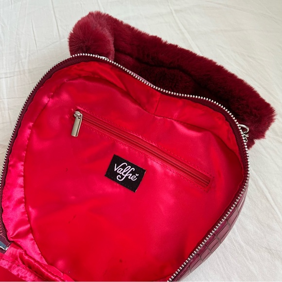 Valfré Heart Shaped Bag - Picture 3 of 3